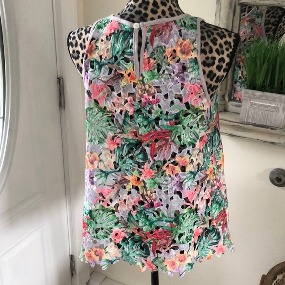 Inari NWOT Anthropologie printed Lace top M - Picture 4 of 6